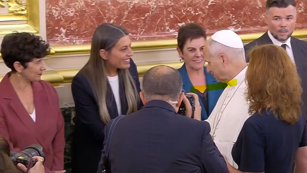 Miriam Nogueras le pide al papa en inglés que hable en catalán cuando visite Barcelona "por amor y respeto"