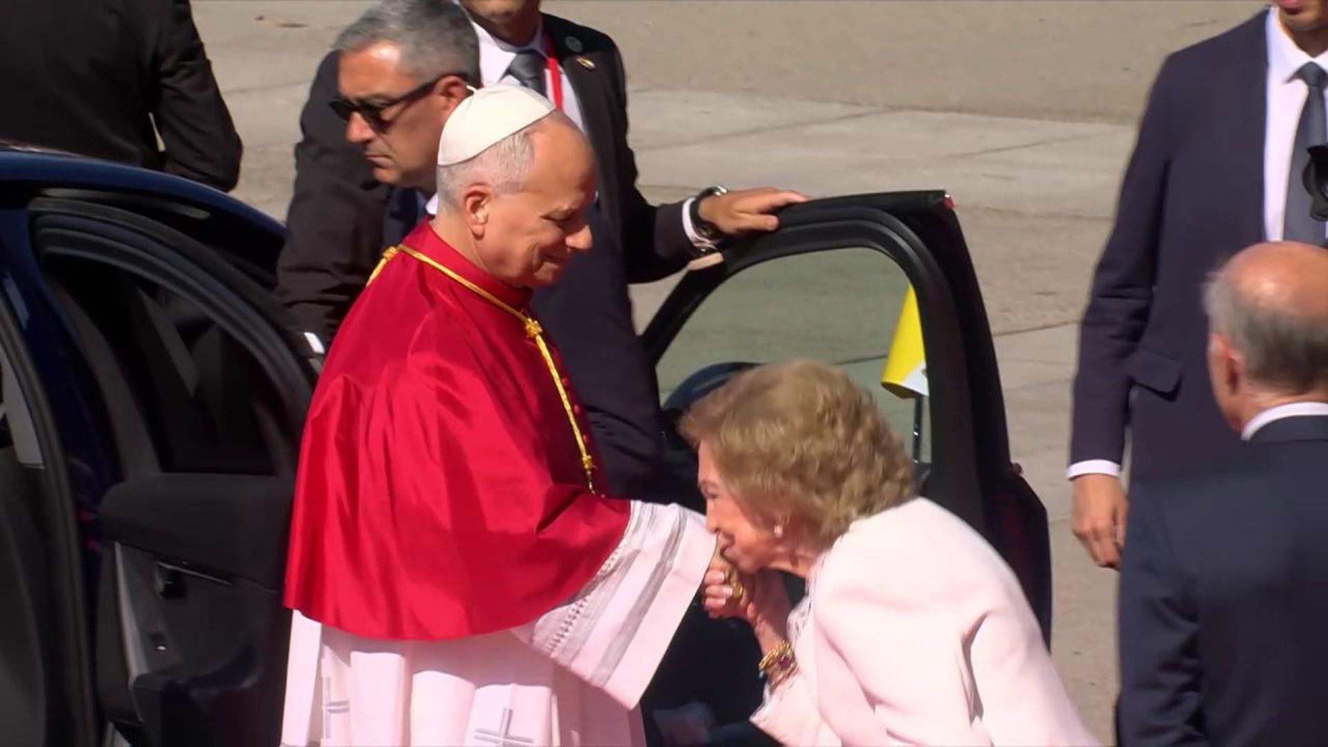 La reunión privada de Doña Sofía con el papa Leon XIV: acompañada de sus hijas y tres de sus nietos