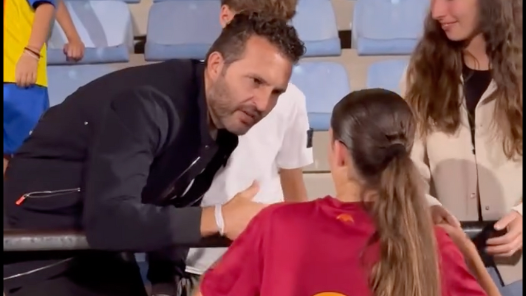 Rubén Baraja felicita a su hija por un nuevo título con el Valencia CF