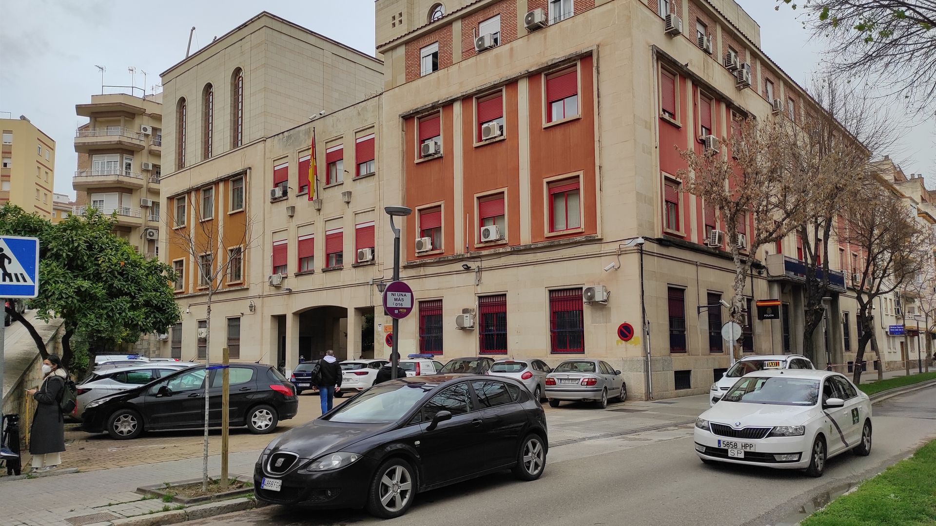 Comisaría de la Policía Nacional de Jaén Comisaría de la Policía Nacional de Jaén