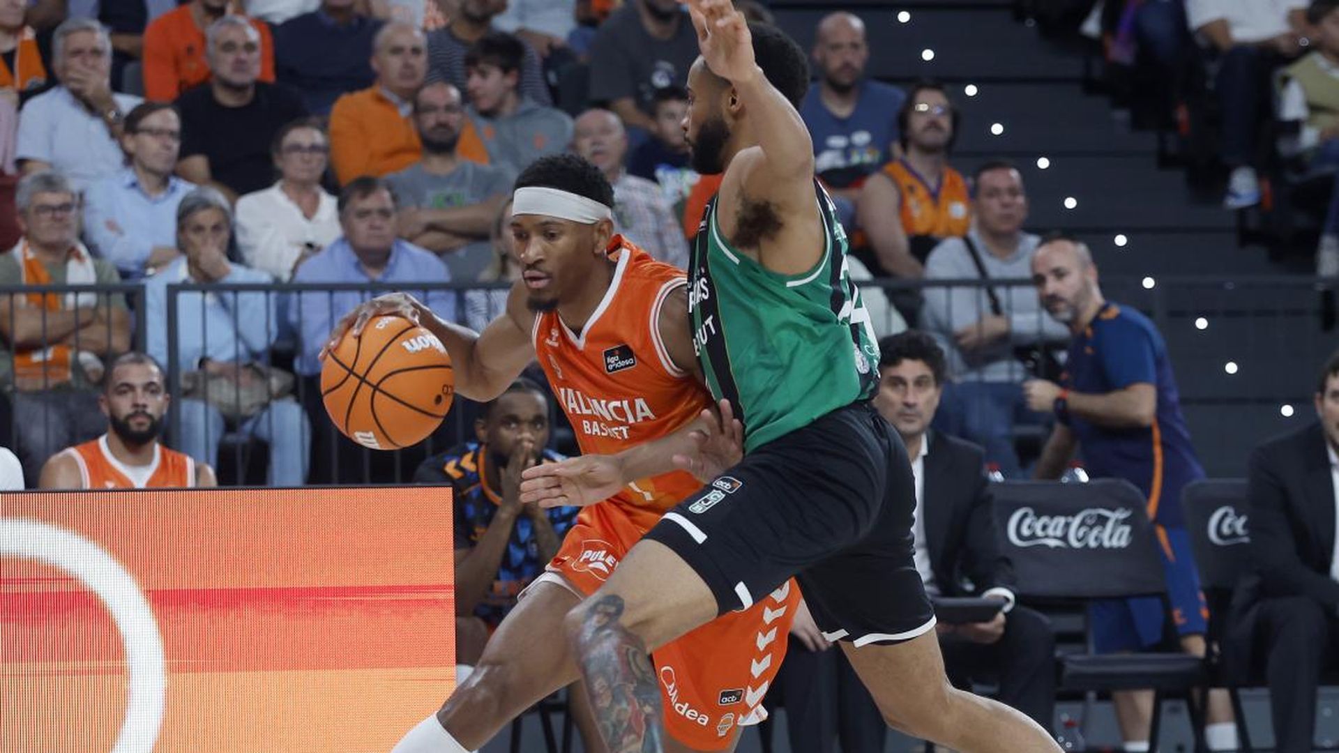 Cómo y dónde ver el primer partido de semifinales Valencia Basket - Asisa Joventut Cómo y dónde ver el primer partido de semifinales Valencia Basket - Asisa Joventut