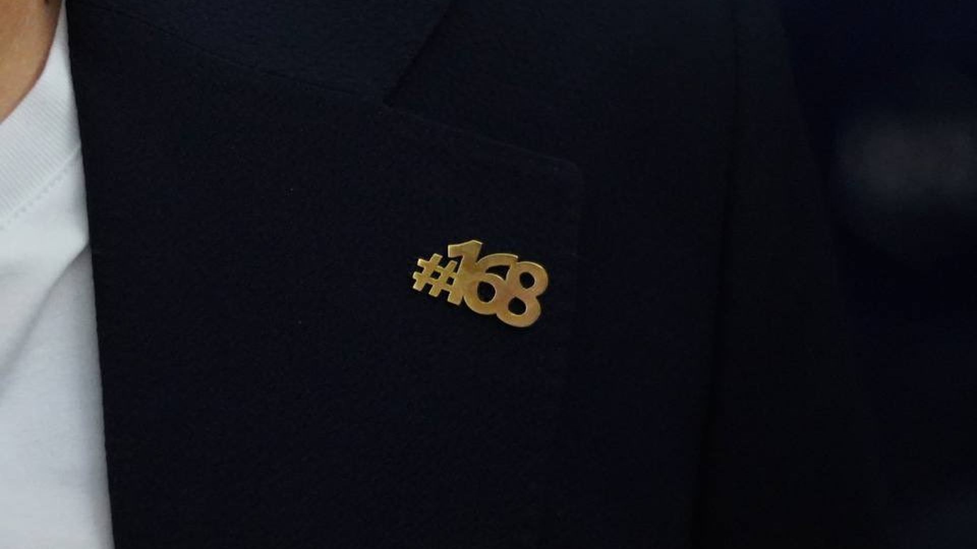 El pin de la selección de Irán