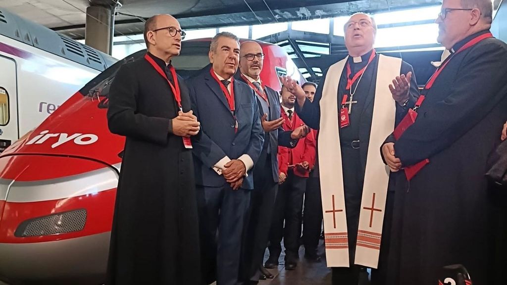 La bendición de los obispos antes de viajar en tren: "Aparta señor de su recorrido todo peligro, imprudencia o accidente"