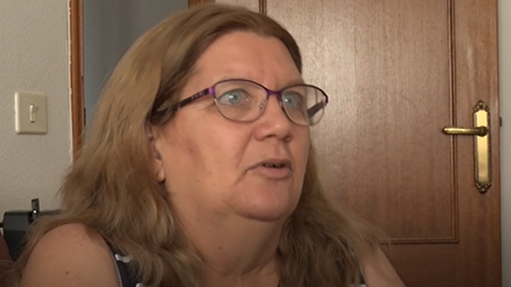 Lisbeth, obligada a compartir con su hijo y una amiga en A Coruña para llegar a fin de mes: "Tampoco nos da"
