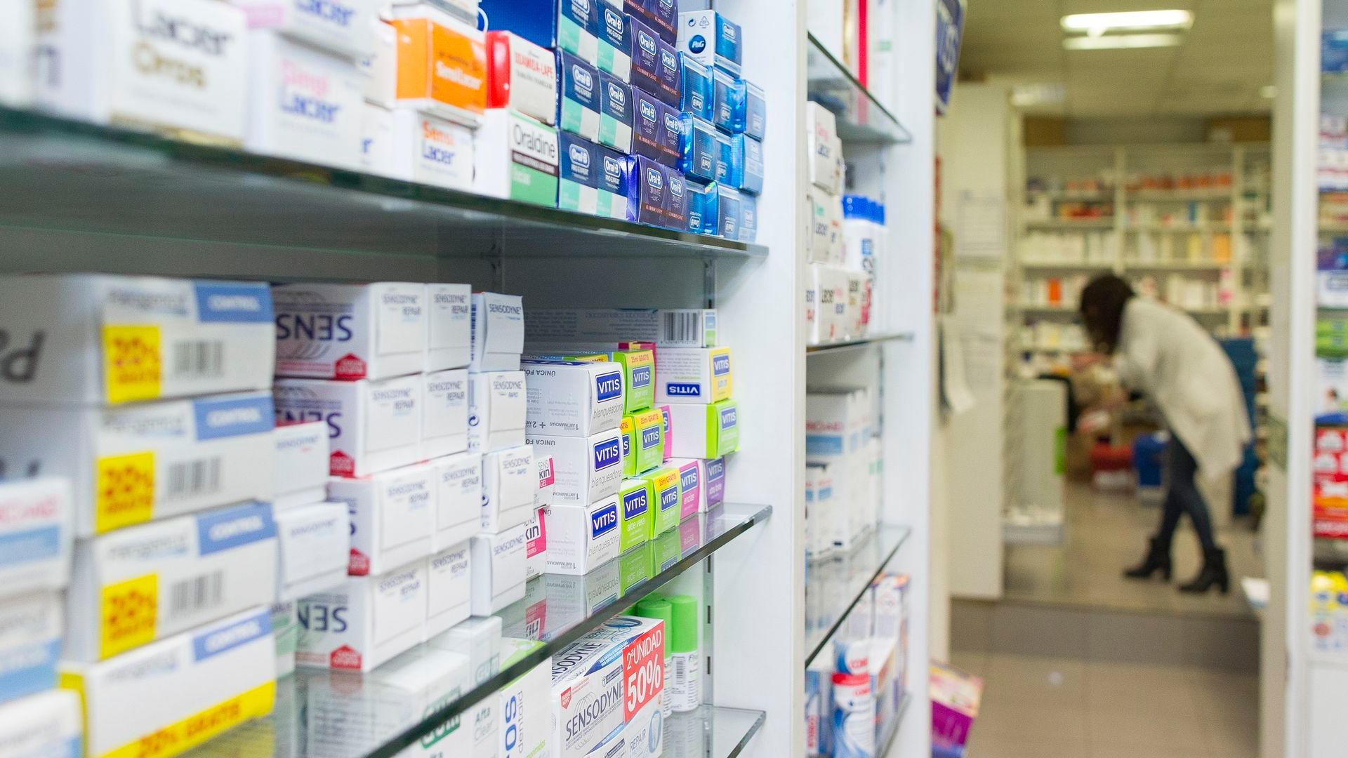 Medicamentos en una farmacia Medicamentos en una farmacia