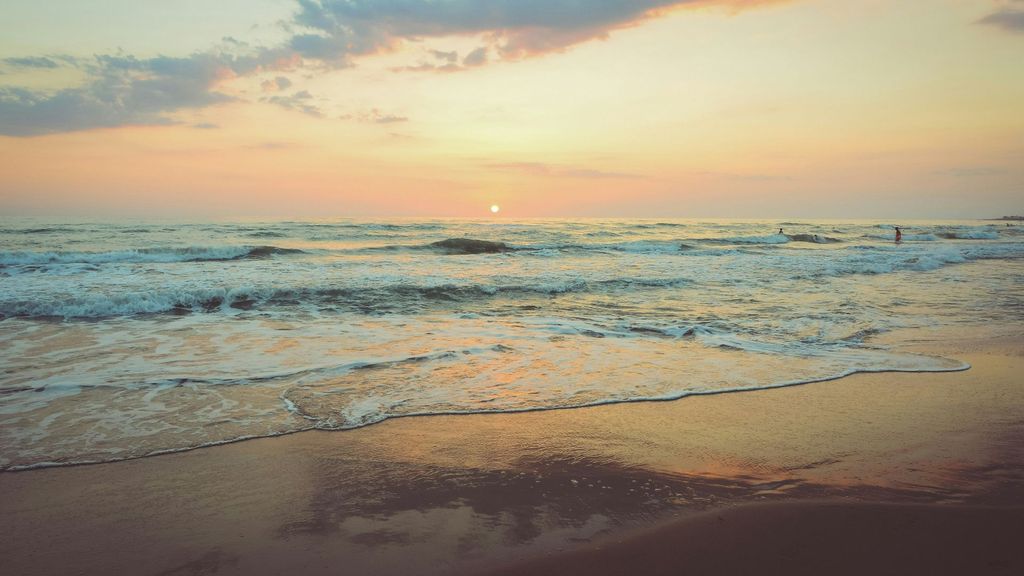 ¿Qué hay debajo de la arena de la playa?