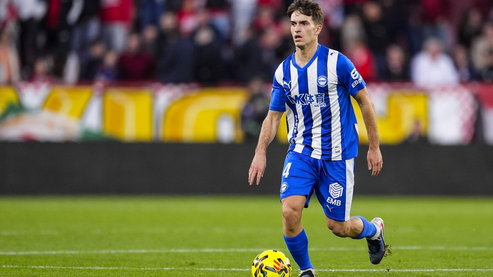Denis Suárez, en un partido del Alavés