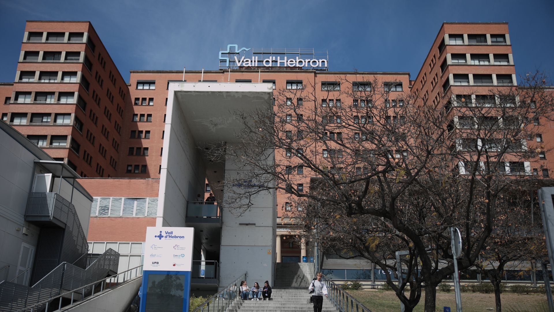 Dos testigos confirman que la madre del bebé maltratado en Barcelona "quería echar al marido de casa": "Él era muy brusco" Dos testigos confirman que la madre del bebé maltratado en Barcelona "quería echar al marido de casa": "Él era muy brusco"