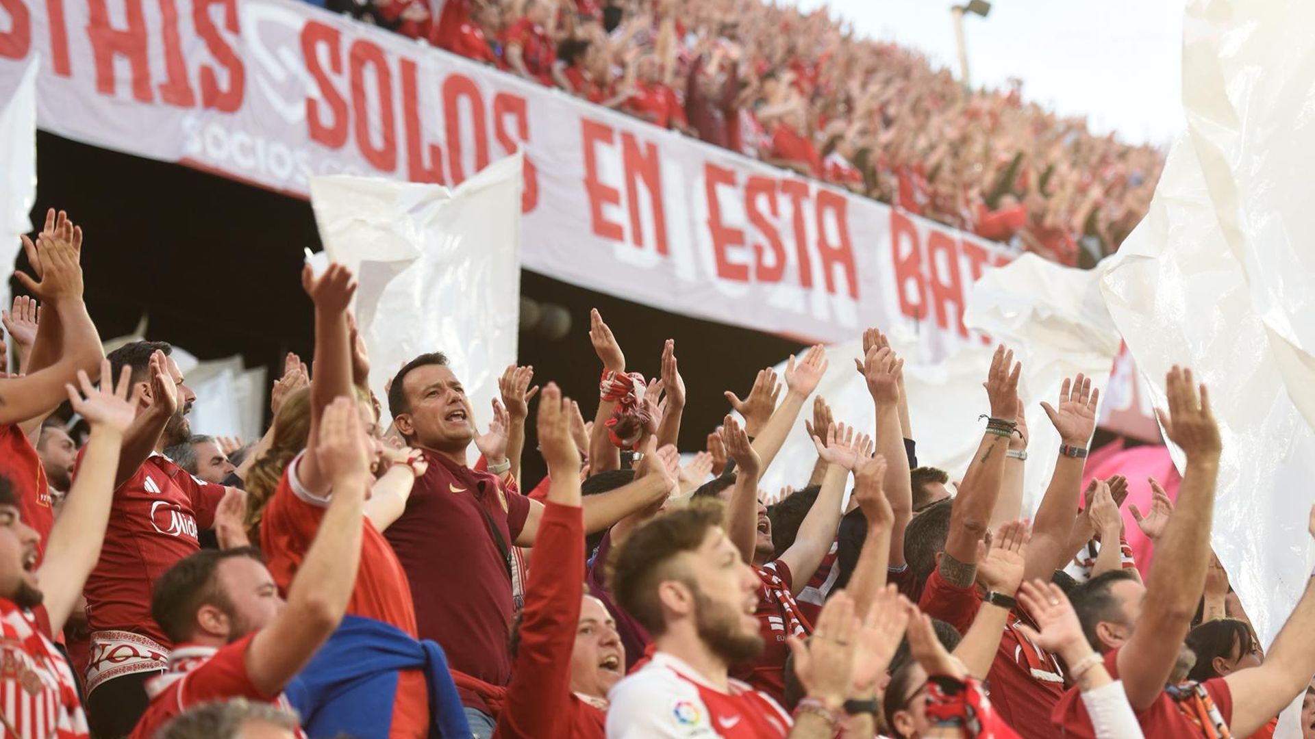 La afición sevillista, en el Sevilla - Real Sociedad La afición sevillista, en el Sevilla - Real Sociedad