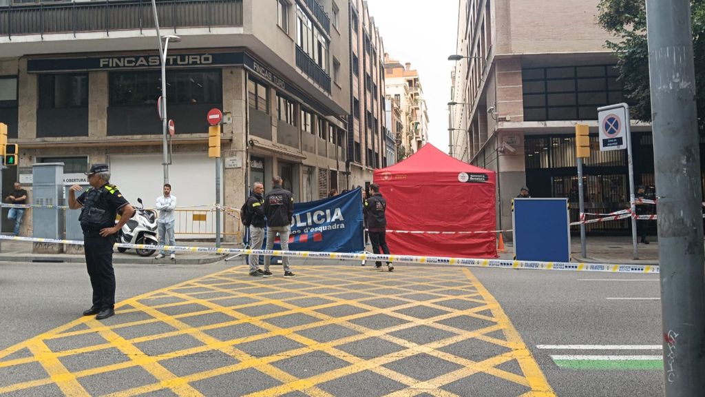 Matan a un hombre de un tiro en la cabeza frente a una comisaría de Barcelona en plena visita del Papa León XIV