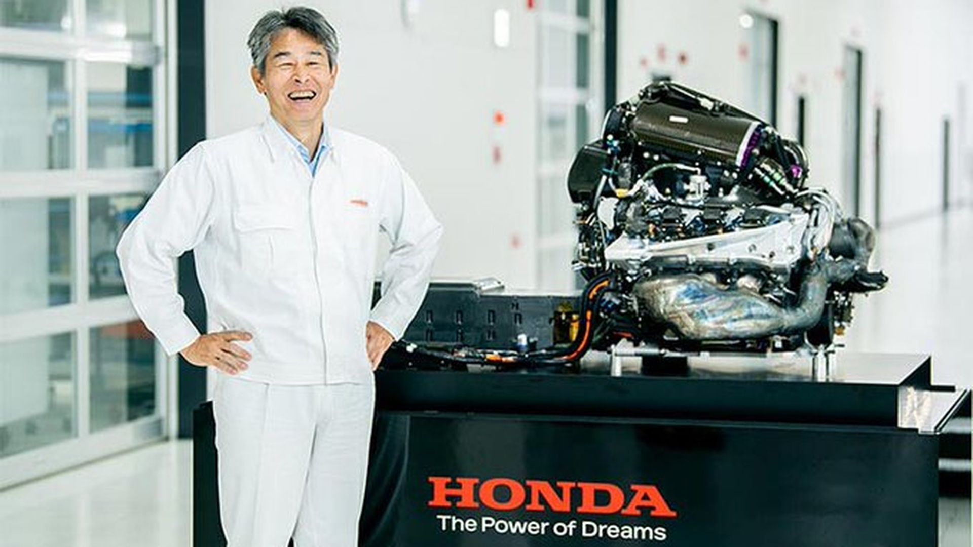 Tetsushi Kakuda en la fábrica de Honda
