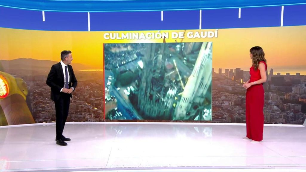 Así fue la primera visita de un papa a la Sagrada Familia: un templo a la intemperie, sin bóvedas ni cubiertas en un día lluvioso