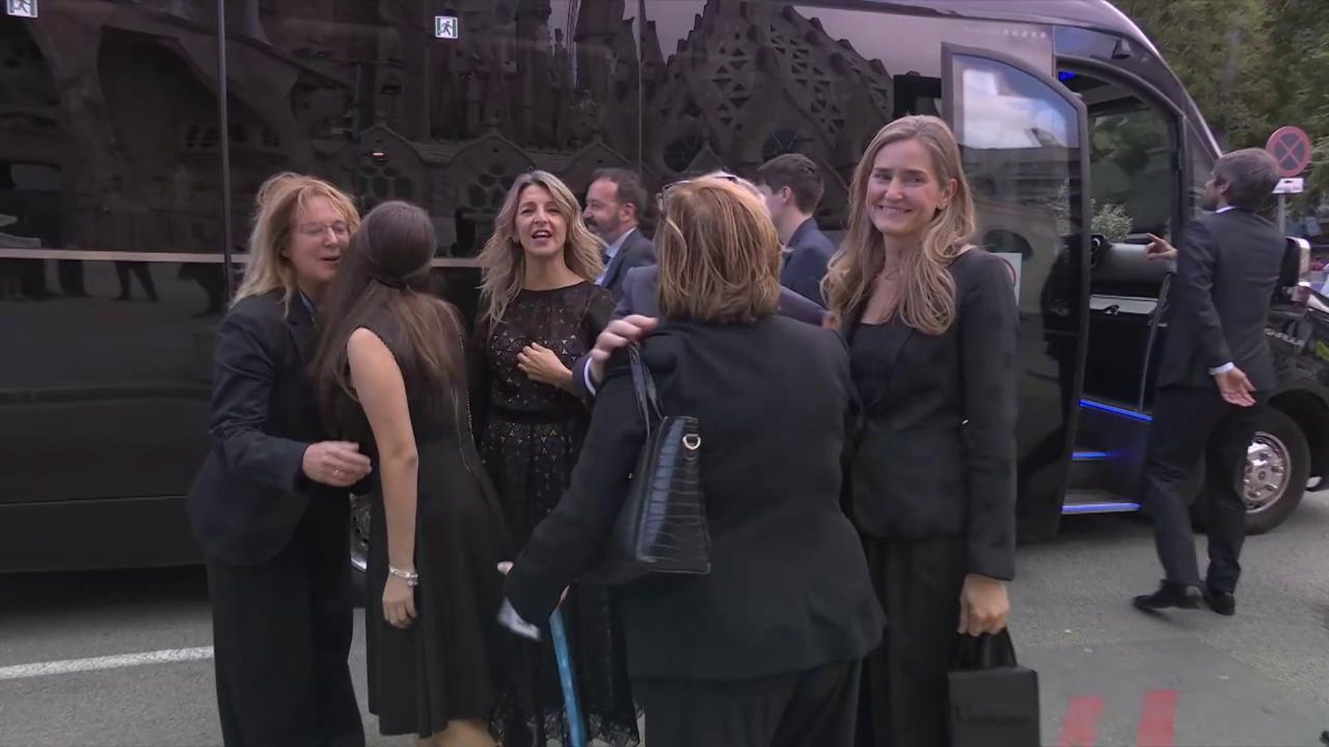 Yolanda Díaz y Sara Aagesen llegan a la Sagrada Familia