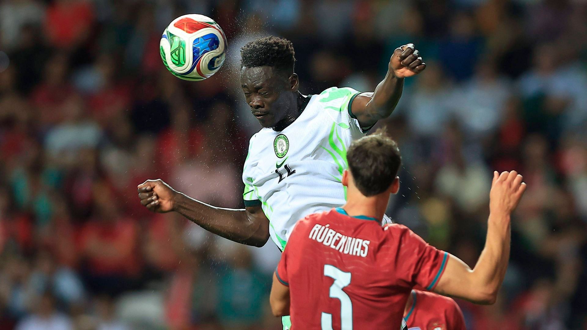 Akor Adams, con Nigeria ante Portugal