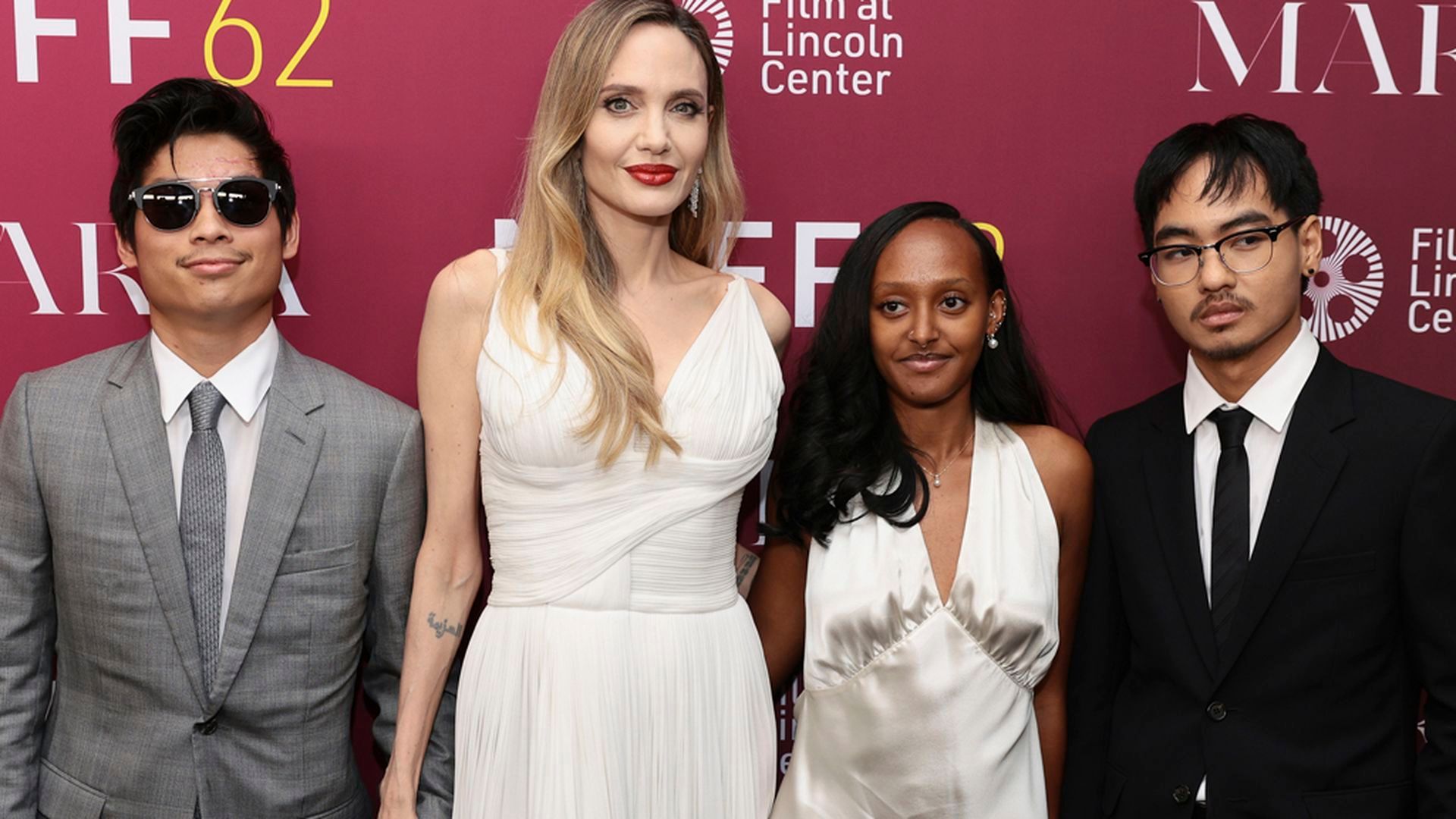 Angelina Jolie y sus hijos Pax, Zahara y Maddox, en una imagen de archivo Angelina Jolie y sus hijos Pax, Zahara y Maddox, en una imagen de archivo