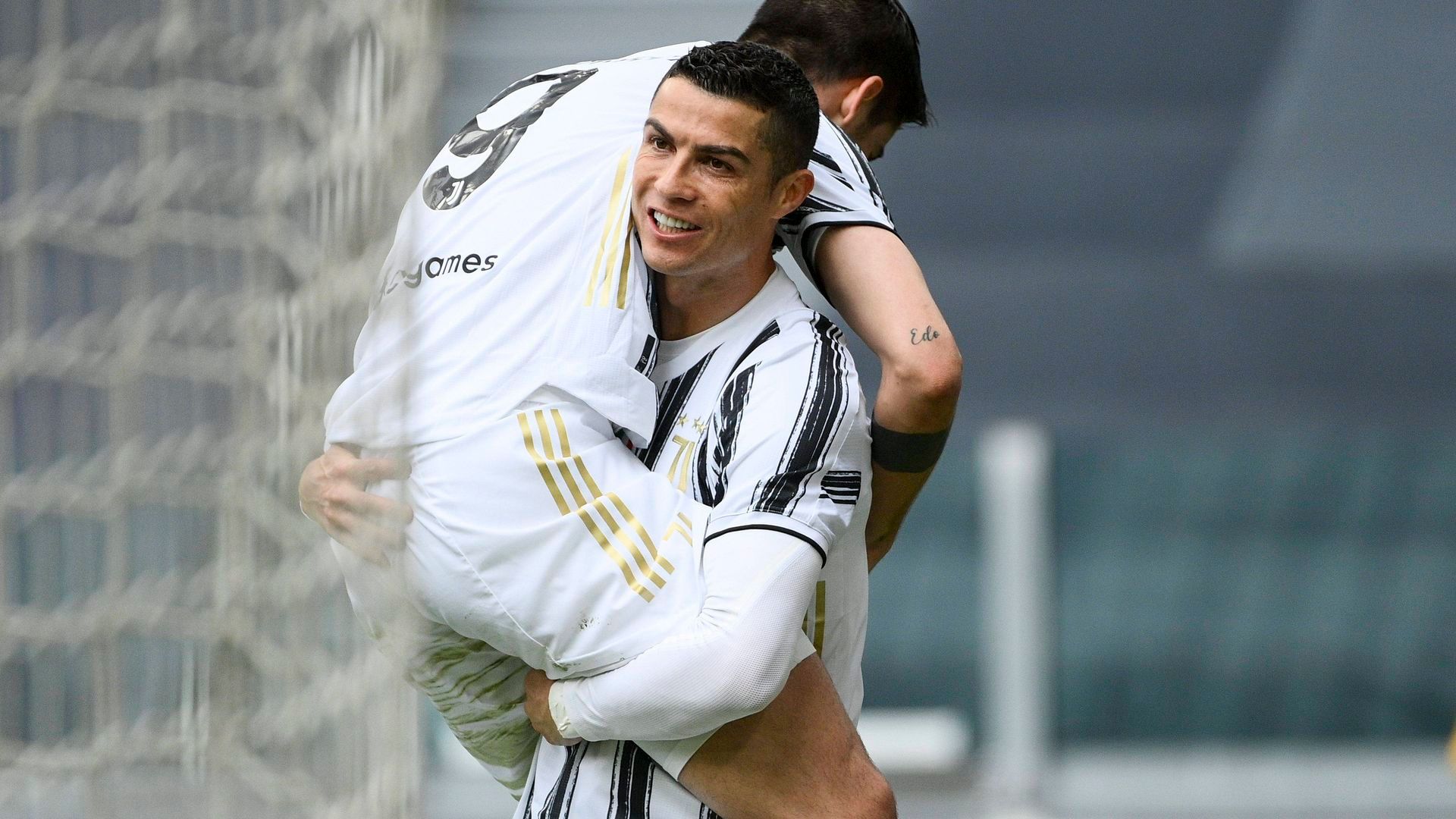 Cristiano Ronaldo y Álvaro Morata celebran un gol con la Juventus