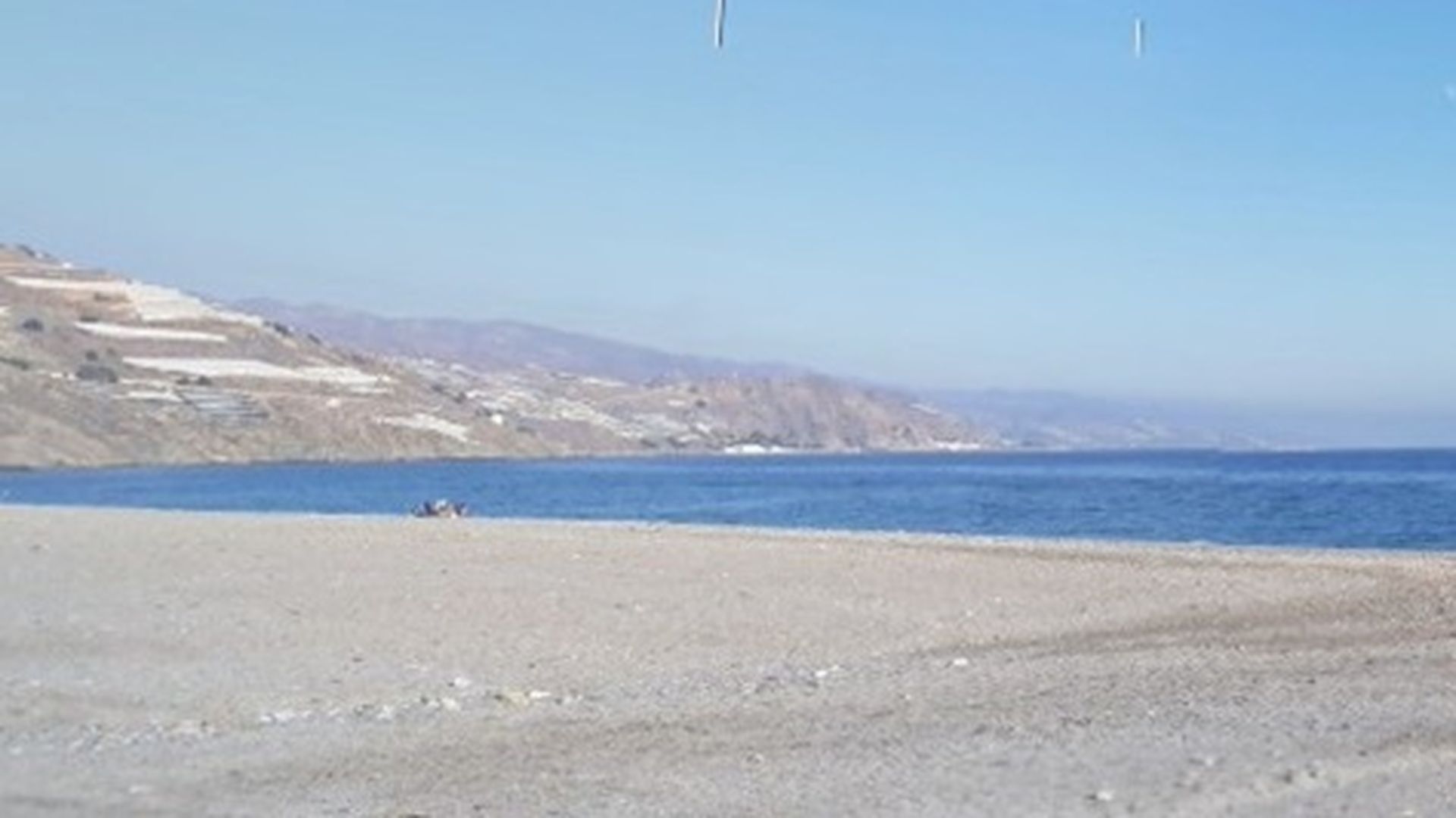 Encuentran un cadáver en avanzado estado de descomposición en la playa de Cambriles, Granada Encuentran un cadáver en avanzado estado de descomposición en la playa de Cambriles, Granada