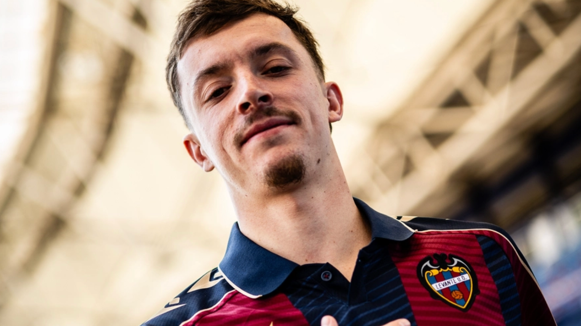 Enzo Bardeli