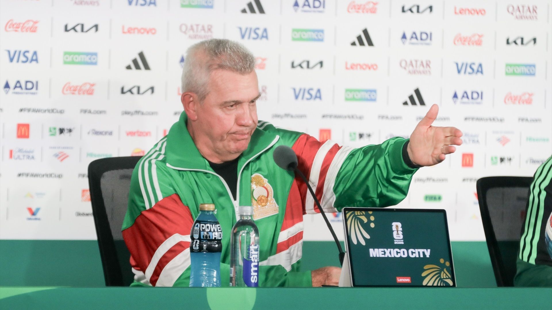 Javier Aguirre, seleccionador de México, durante la rueda de prensa previa al partido contra Sudáfrica