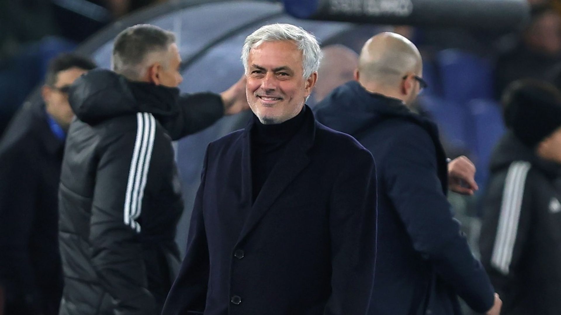 José Mourinho, sonriente durante un partido José Mourinho, sonriente durante un partido