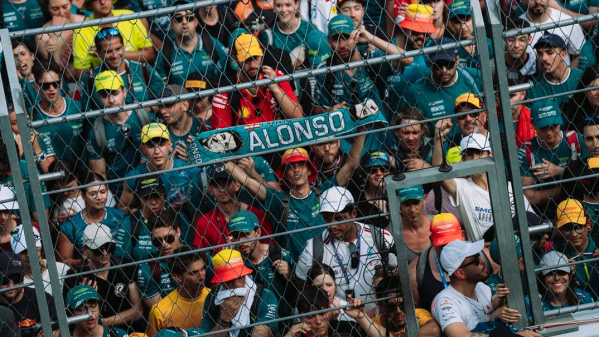 La afición de Aston Martin y Fernando Alonso