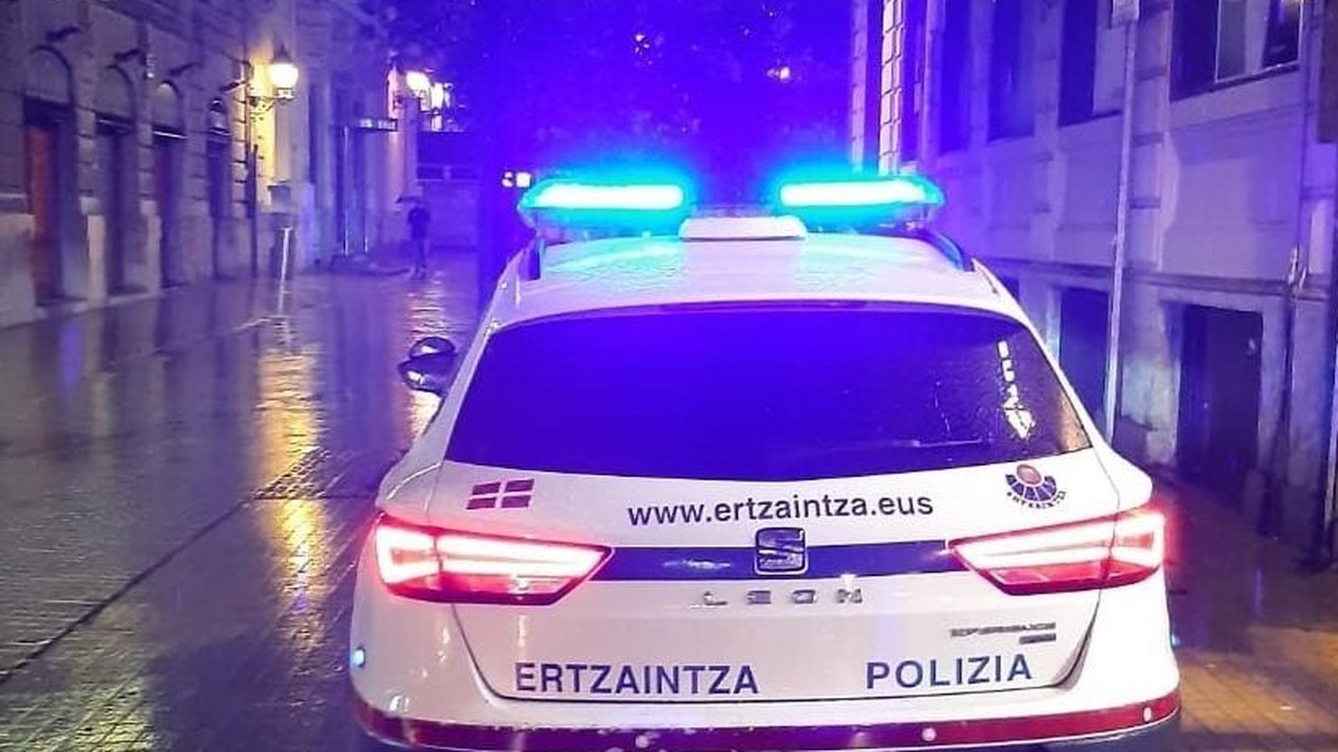 Localizan a Olaia, una niña de 13 años a la que buscaba la Ertzaintza tras desaparecer el pasado domingo en Bilbao Localizan a Olaia, una niña de 13 años a la que buscaba la Ertzaintza tras desaparecer el pasado domingo en Bilbao