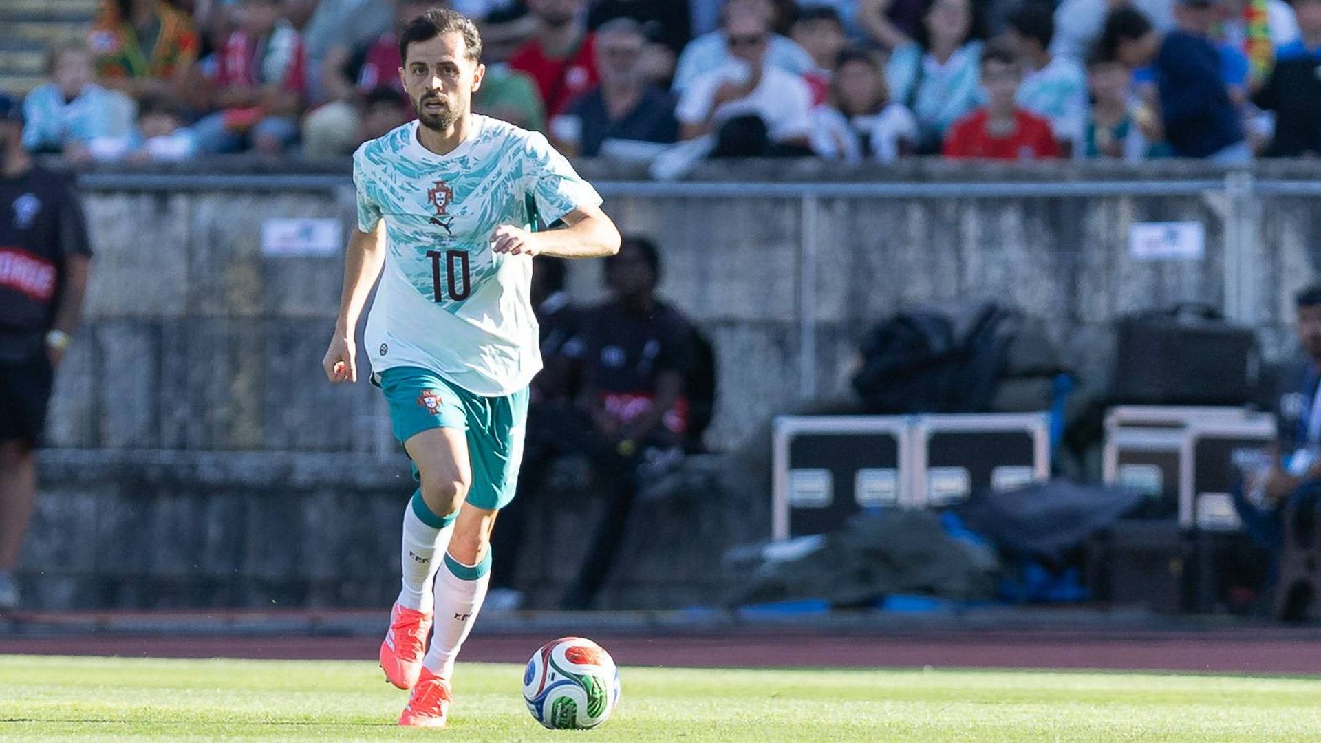 Bernardo Silva, en un amistoso previo al Mundial con Portugal Bernardo Silva, en un amistoso previo al Mundial con Portugal
