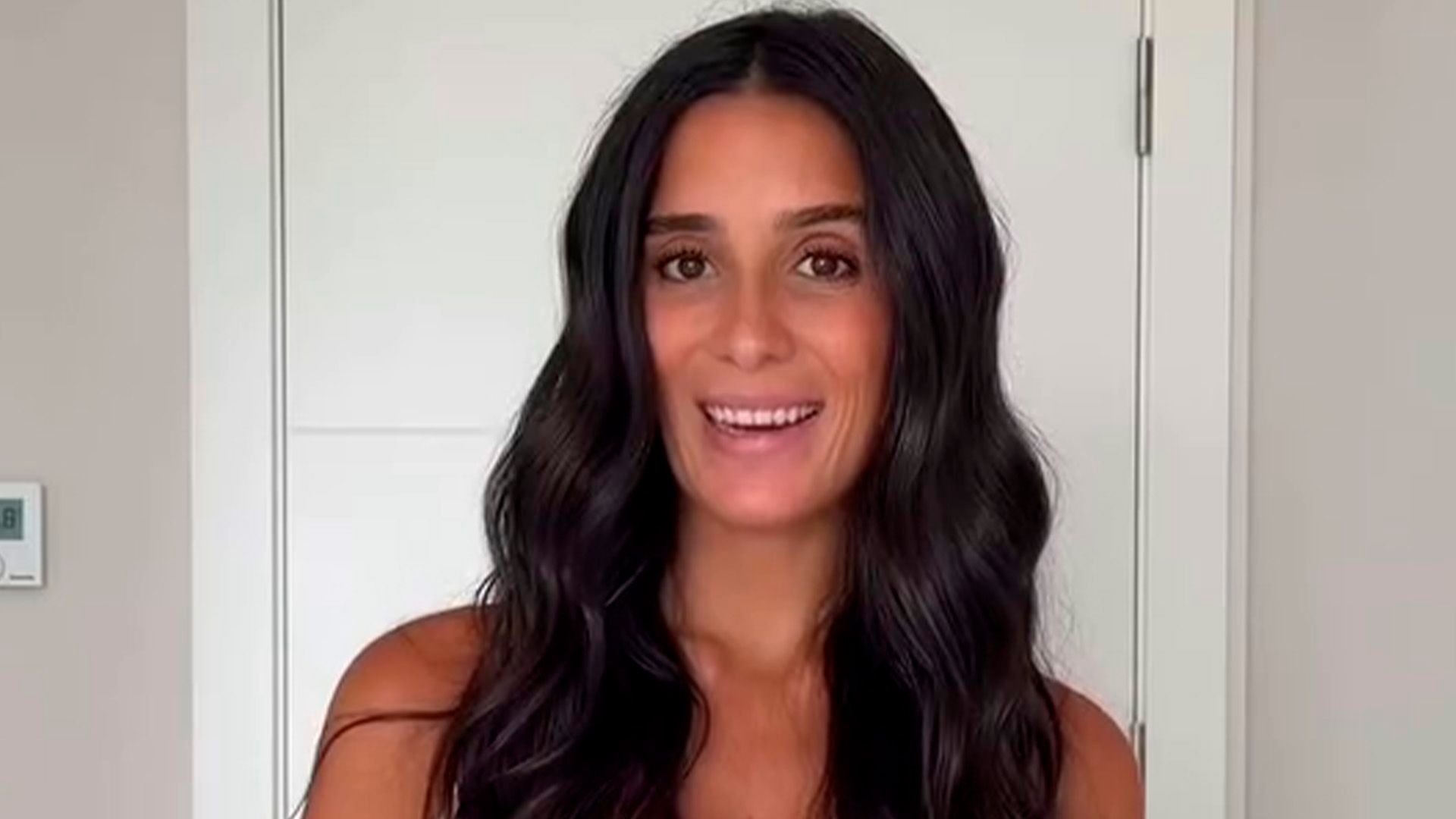 Claudia Martínez enseña por primera vez la cara de su hija en común con Mario González Claudia Martínez enseña por primera vez la cara de su hija en común con Mario González