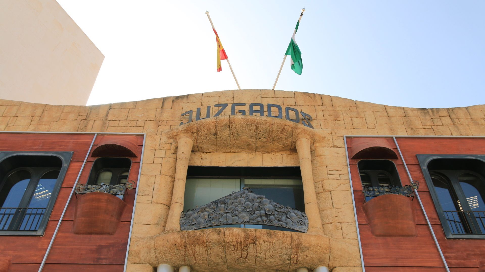 El abuelo del niño de Garrucha recibió audios por parte de la pareja de su hija afirmando que "la mujer y el niño habían desaparecido" El abuelo del niño de Garrucha recibió audios por parte de la pareja de su hija afirmando que "la mujer y el niño habían desaparecido"