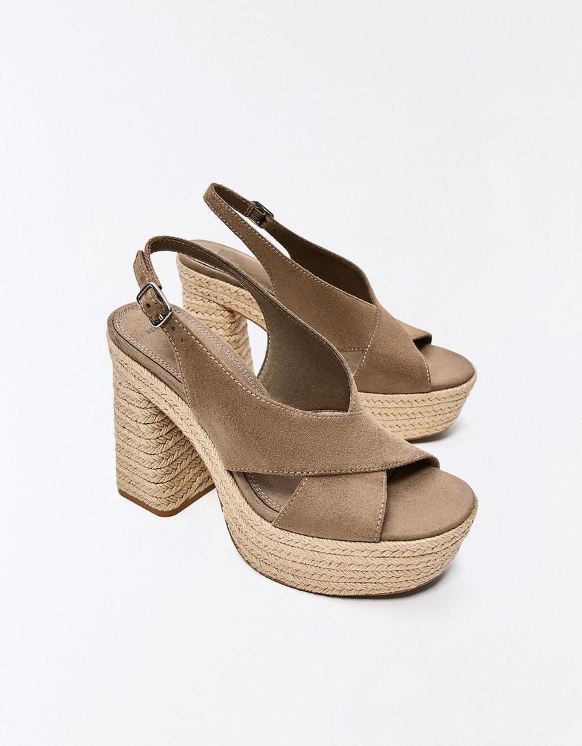 Plataformas de Bershka