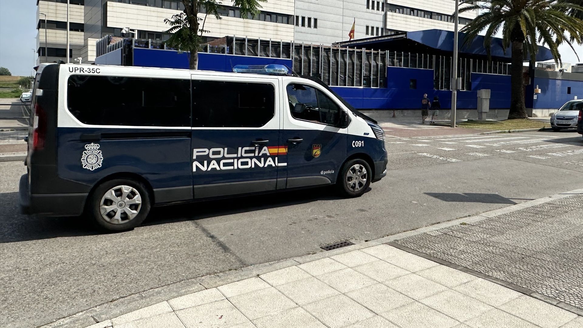 Detenido por robar a un vecino piezas de coleccionista de Lego por valor de 10.000 euros en Elche, Alicante Detenido por robar a un vecino piezas de coleccionista de Lego por valor de 10.000 euros en Elche, Alicante