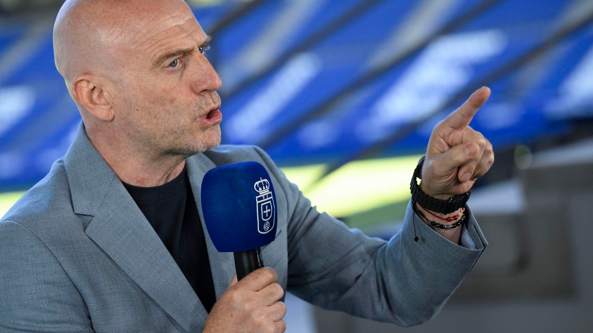 Julián Calero, presentado como nuevo entrenador del Real Oviedo Julián Calero, presentado como nuevo entrenador del Real Oviedo