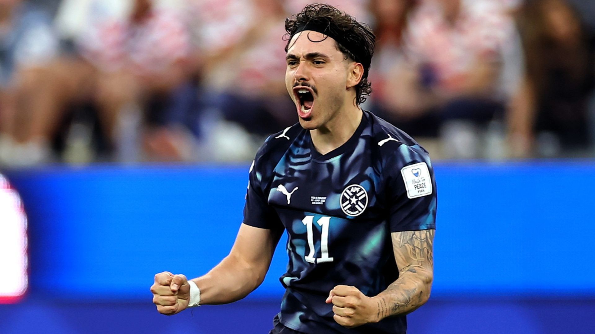 Mauricio celebrando su gol ante EEUU