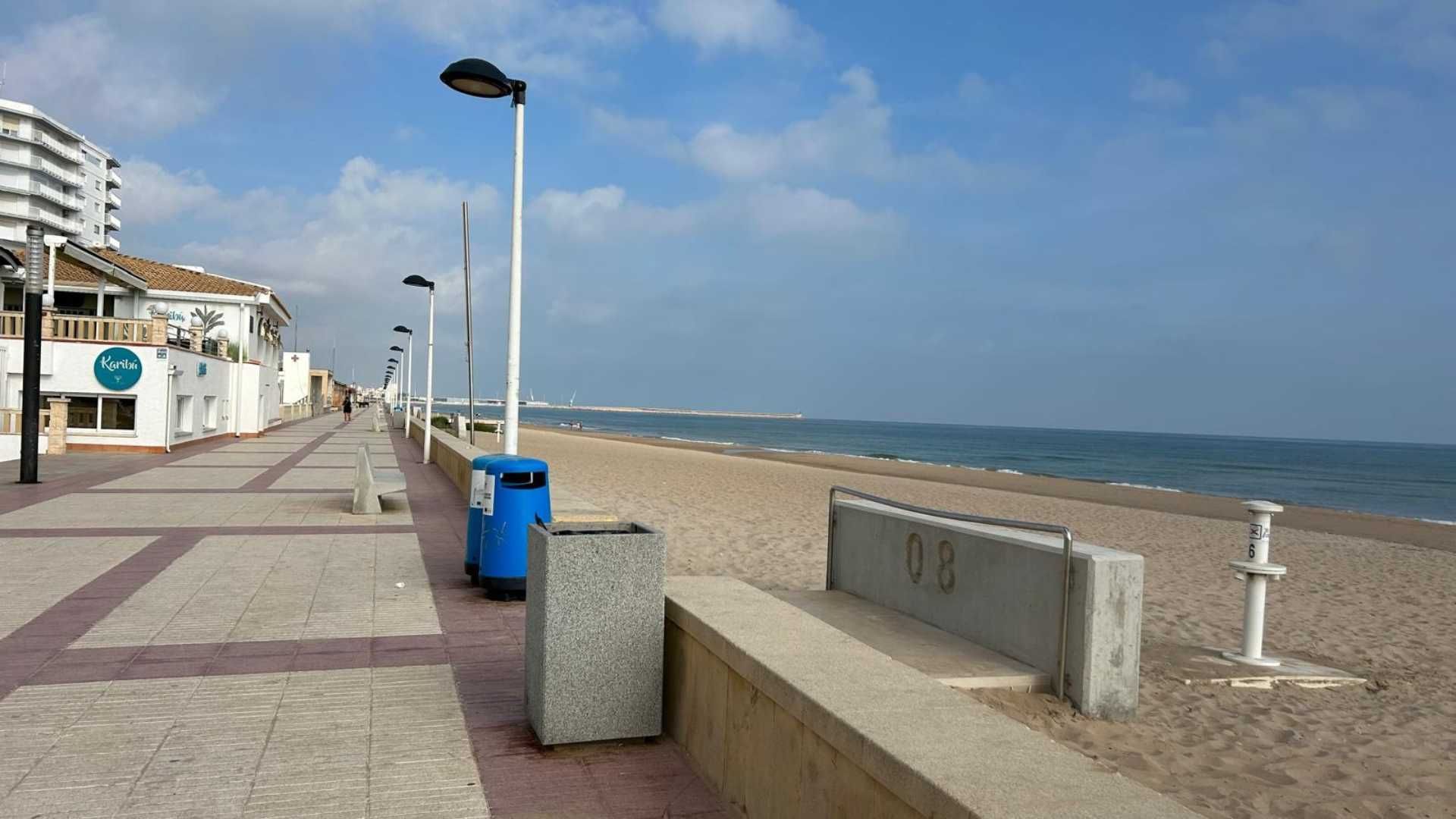 Playa de Daimuz en Valencia Playa de Daimuz en Valencia
