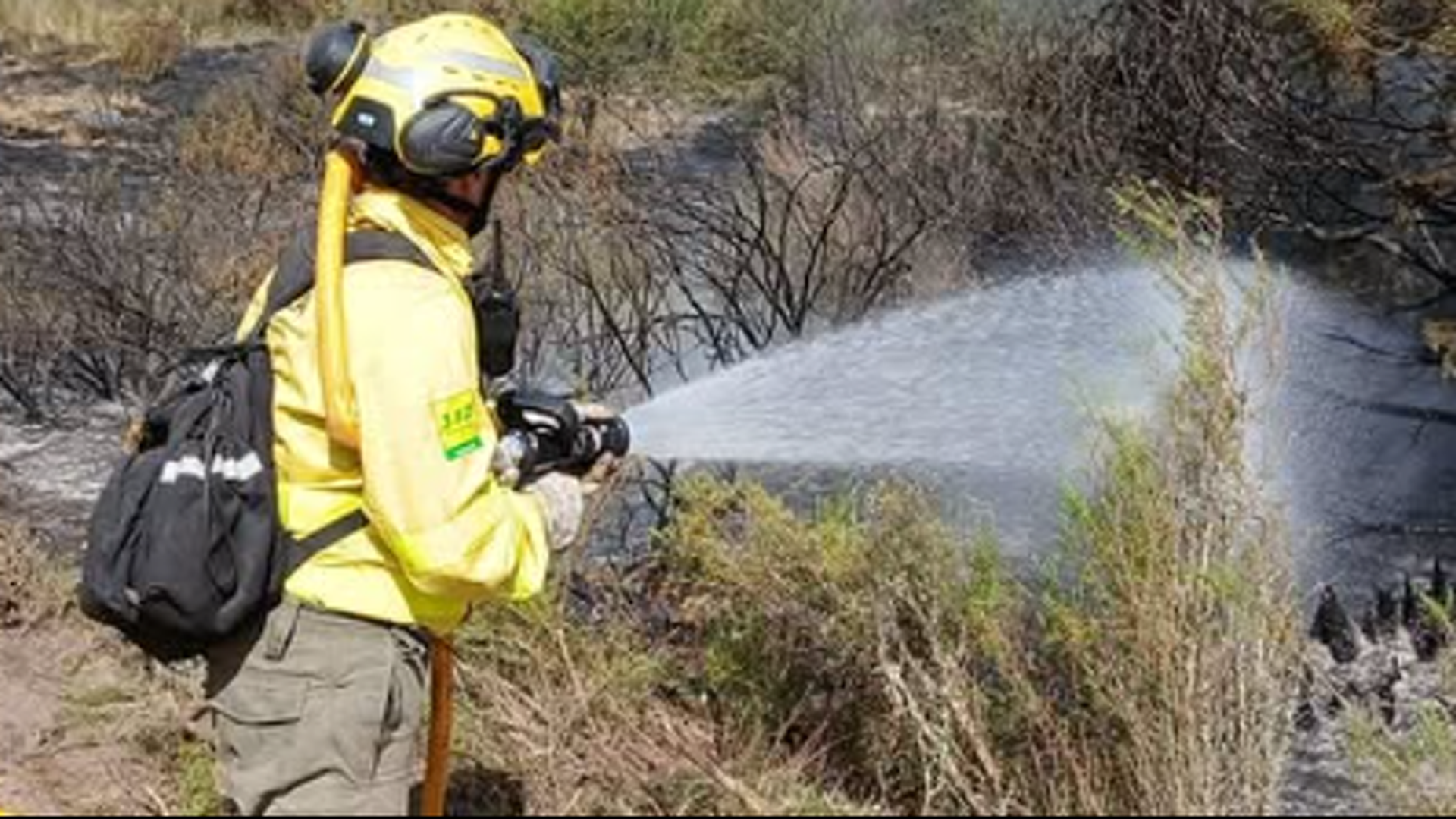 Consiguen extinguir el incendio de Cerro Muriano en Córdoba Consiguen extinguir el incendio de Cerro Muriano en Córdoba