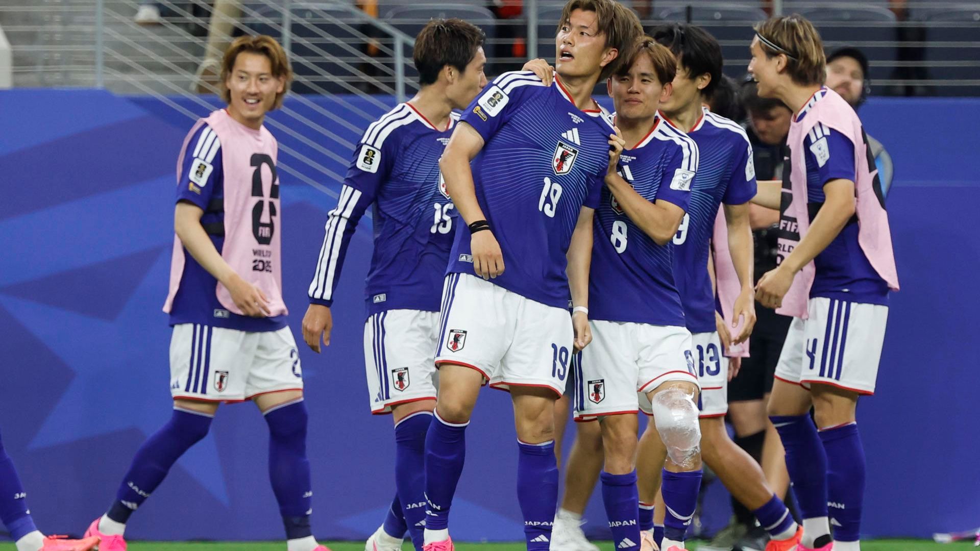 Los jugadores de Japón celebran uno de los goles ante Países Bajos Los jugadores de Japón celebran uno de los goles ante Países Bajos
