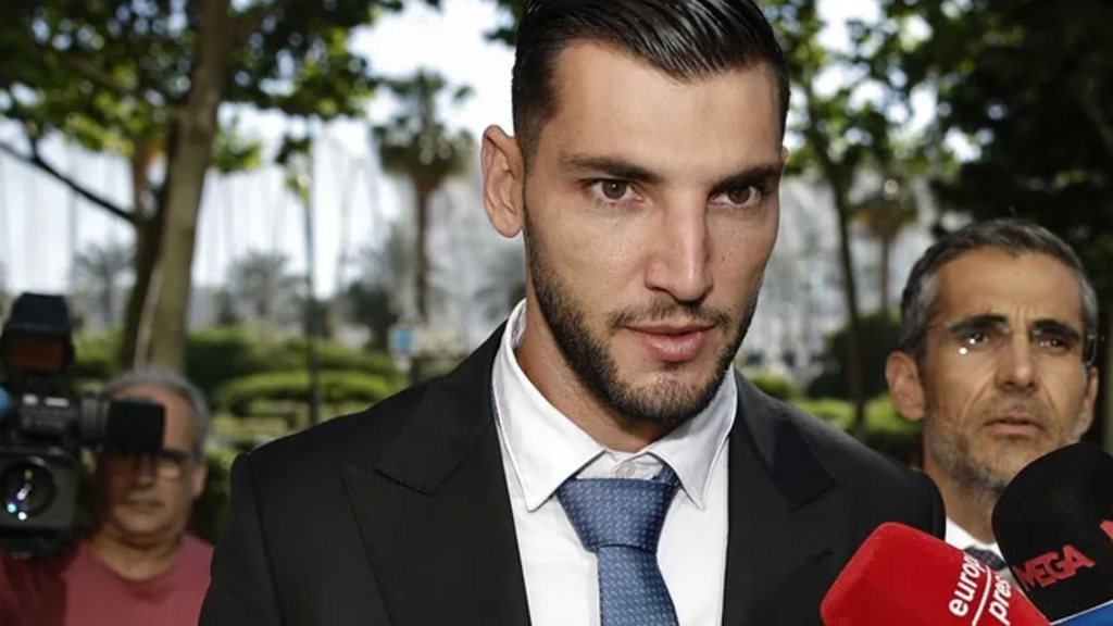 La declaración de la víctima de la supuesta agresión sexual del futbolista Rafa Mir: "Le dije que parara y me introdujo los dedos"