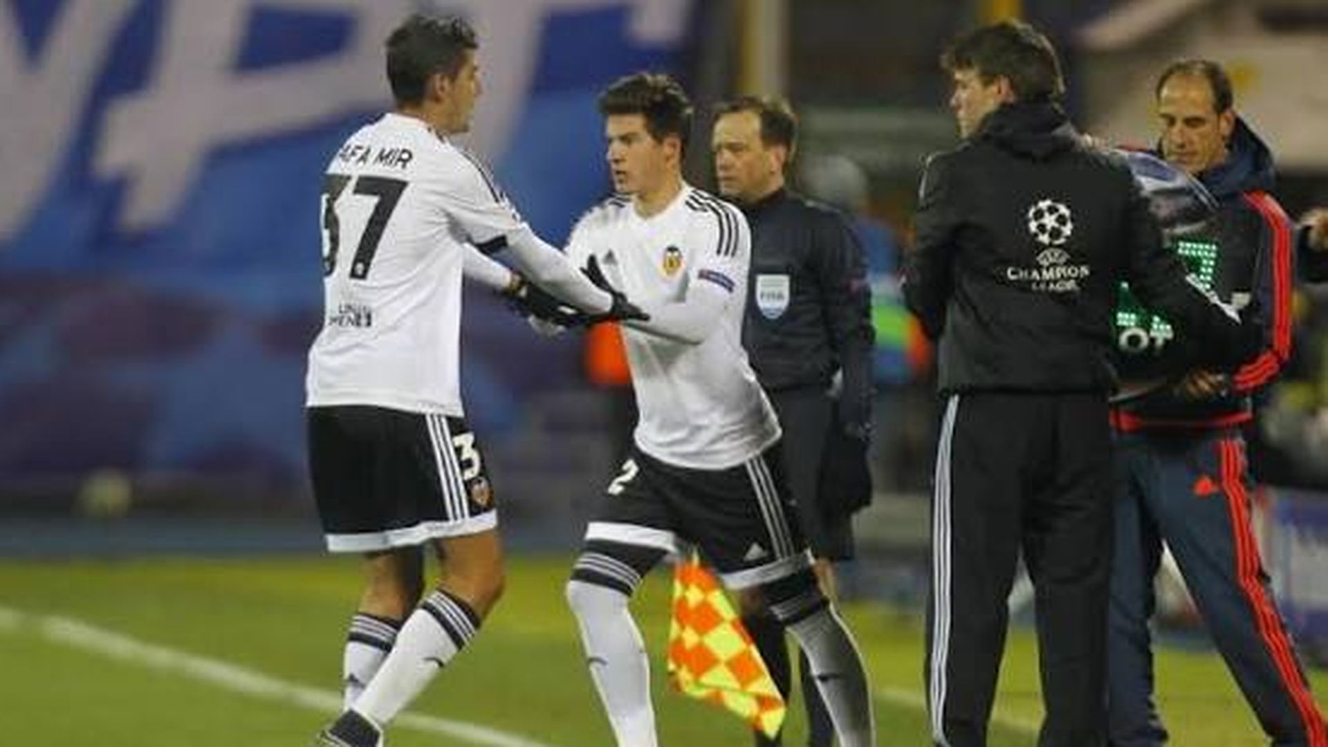 Santi Mina y Rafa Mir, en sus etapas en el Valencia Santi Mina y Rafa Mir, en sus etapas en el Valencia