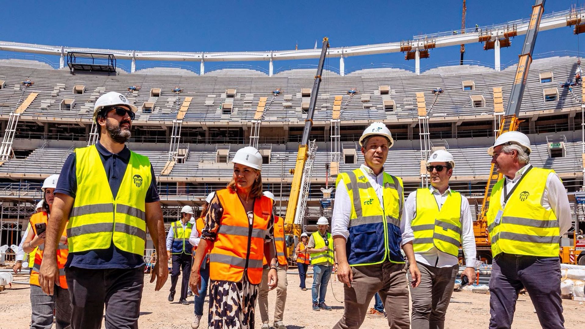 Susana Camarero, vicepresidenta de la Generalitat, visita el Nou Mestalla