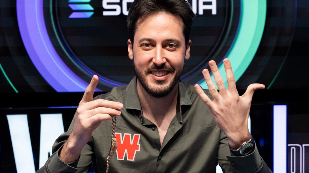 Adrián Mateos gana su sexto brazalete en Las Vegas