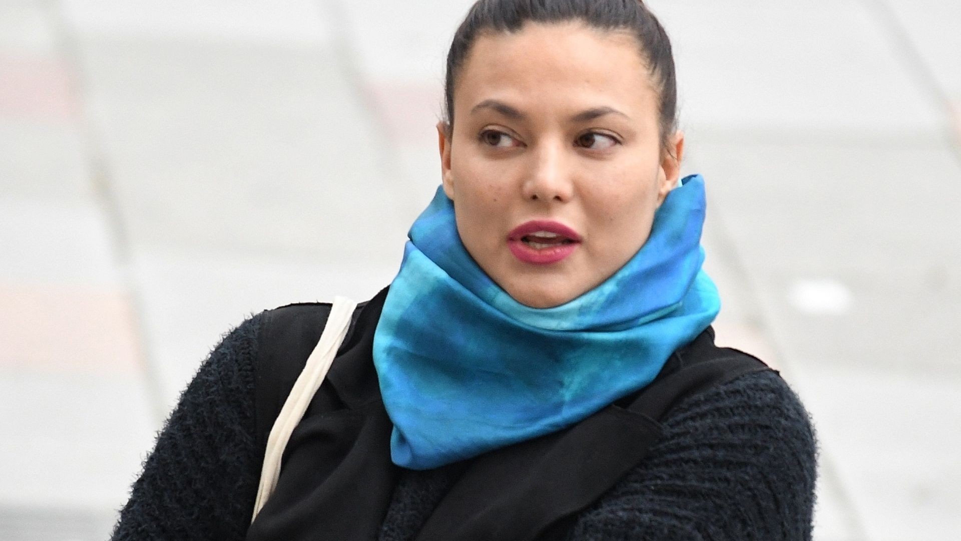 Elisa Mouliaá estalla en redes sociales tras conocer su orden de detención: "España se vuelve cada vez más aterradora" Elisa Mouliaá estalla en redes sociales tras conocer su orden de detención: "España se vuelve cada vez más aterradora"
