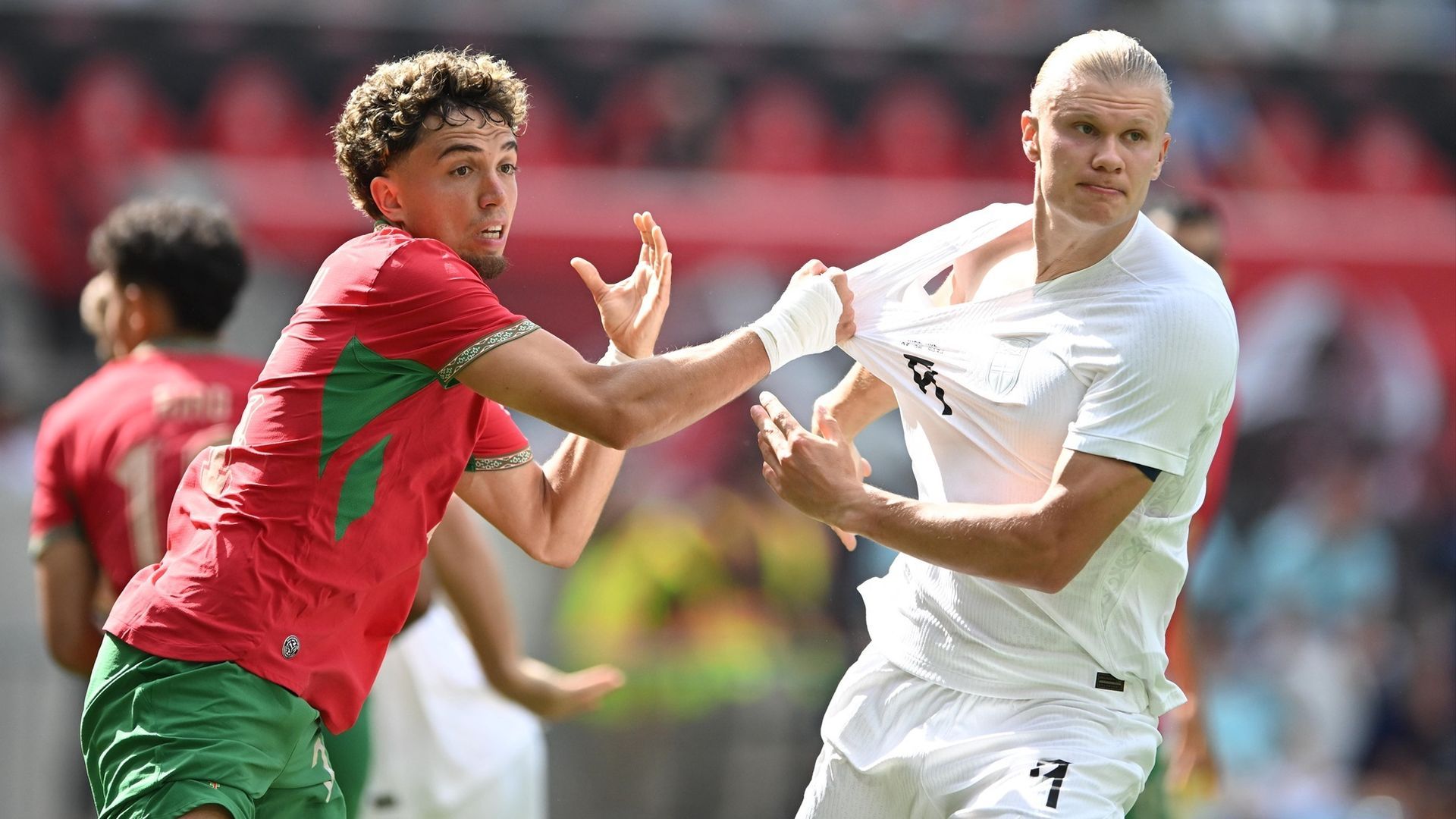 Erling Haaland durante un partido amistoso de Noruega