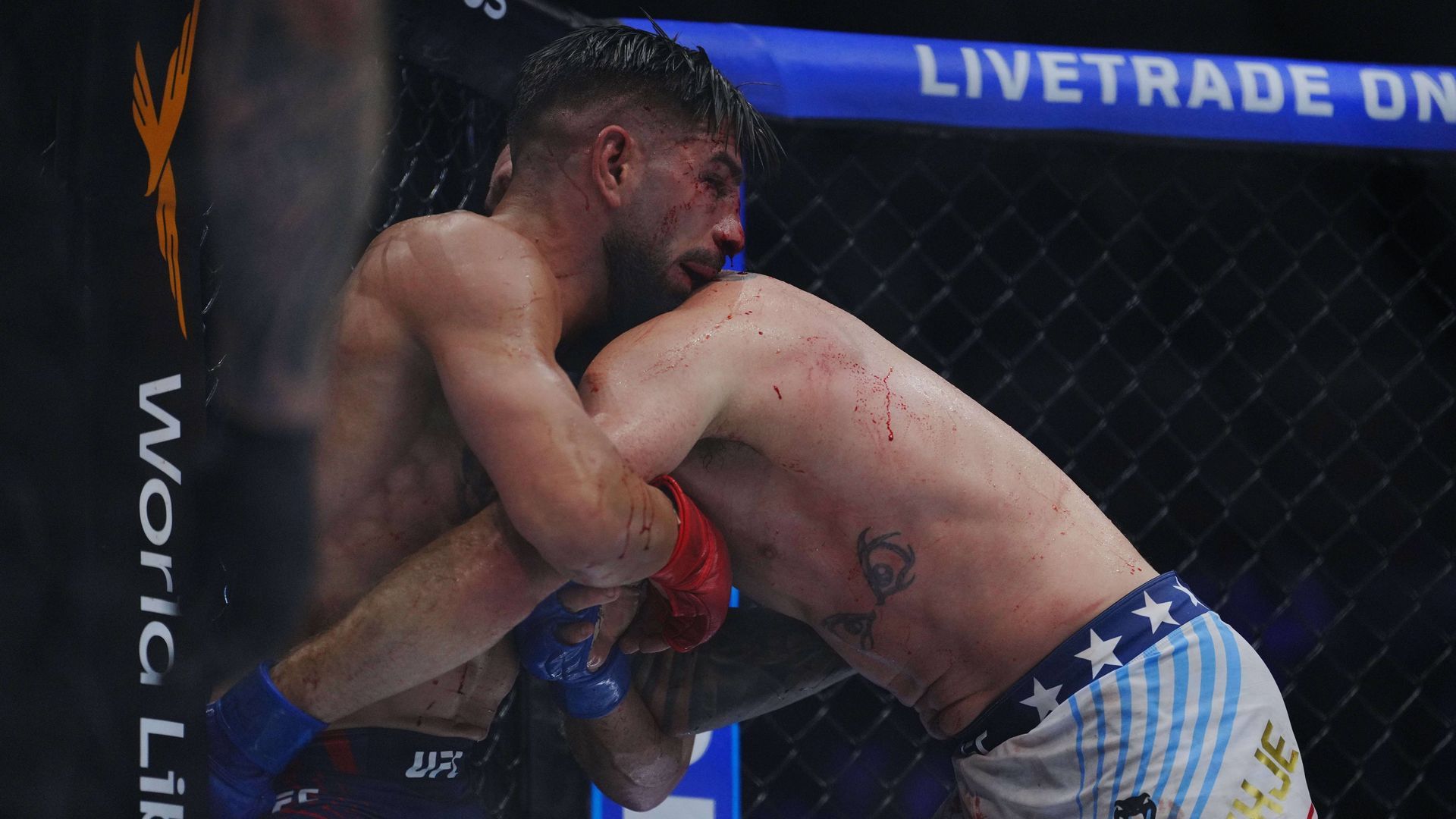 Ilia Topuria, en un momento del combate Ilia Topuria, en un momento del combate