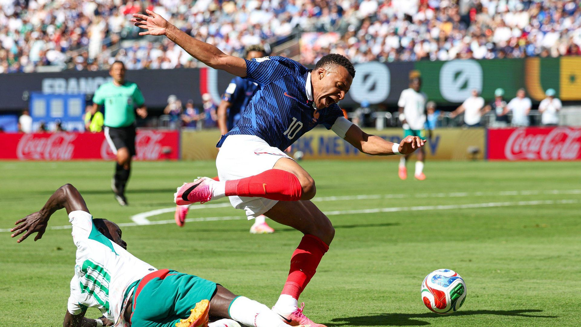 Jugada del penalti no pitado a Mbappé Jugada del penalti no pitado a Mbappé