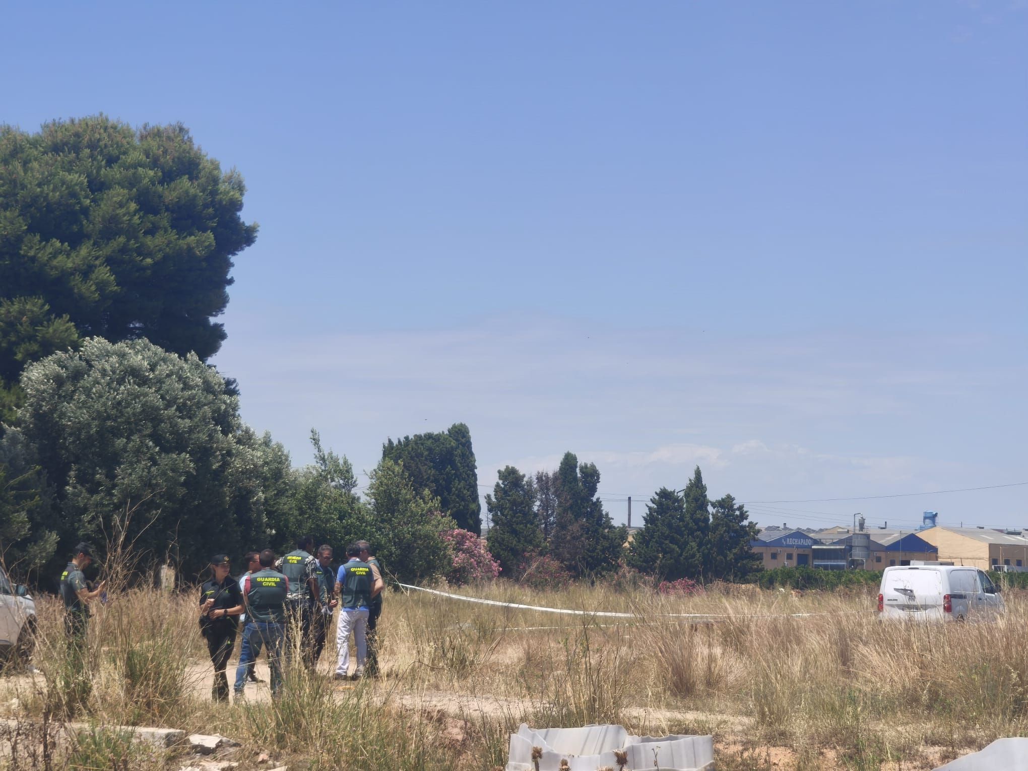 La Guardia Civil sigue inspeccionando la zona