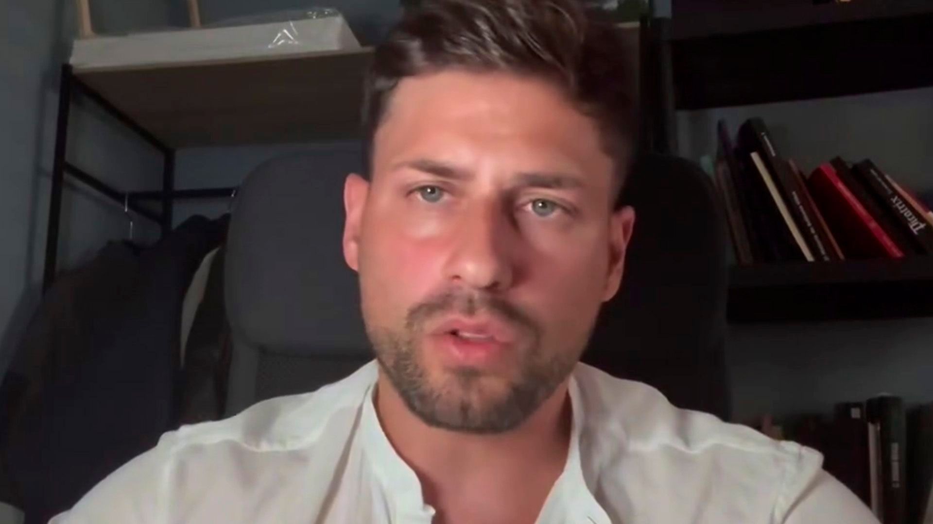 Albert Álvarez, de ‘Supervivientes’, tras sumergirse en el ocultismo Albert Álvarez, de ‘Supervivientes’, tras sumergirse en el ocultismo
