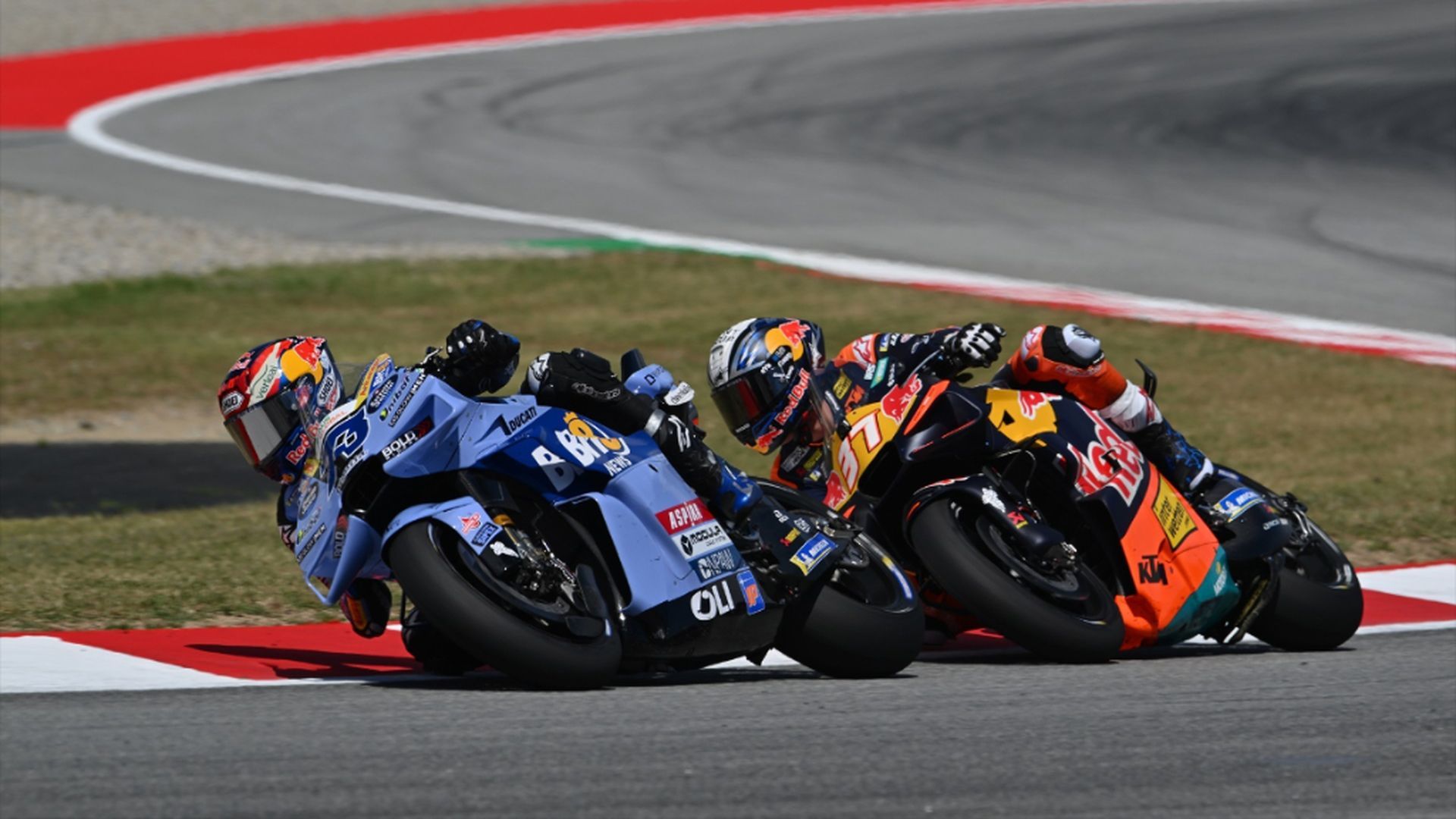 Álex Márquez y Pedro Acosta, en Montmeló