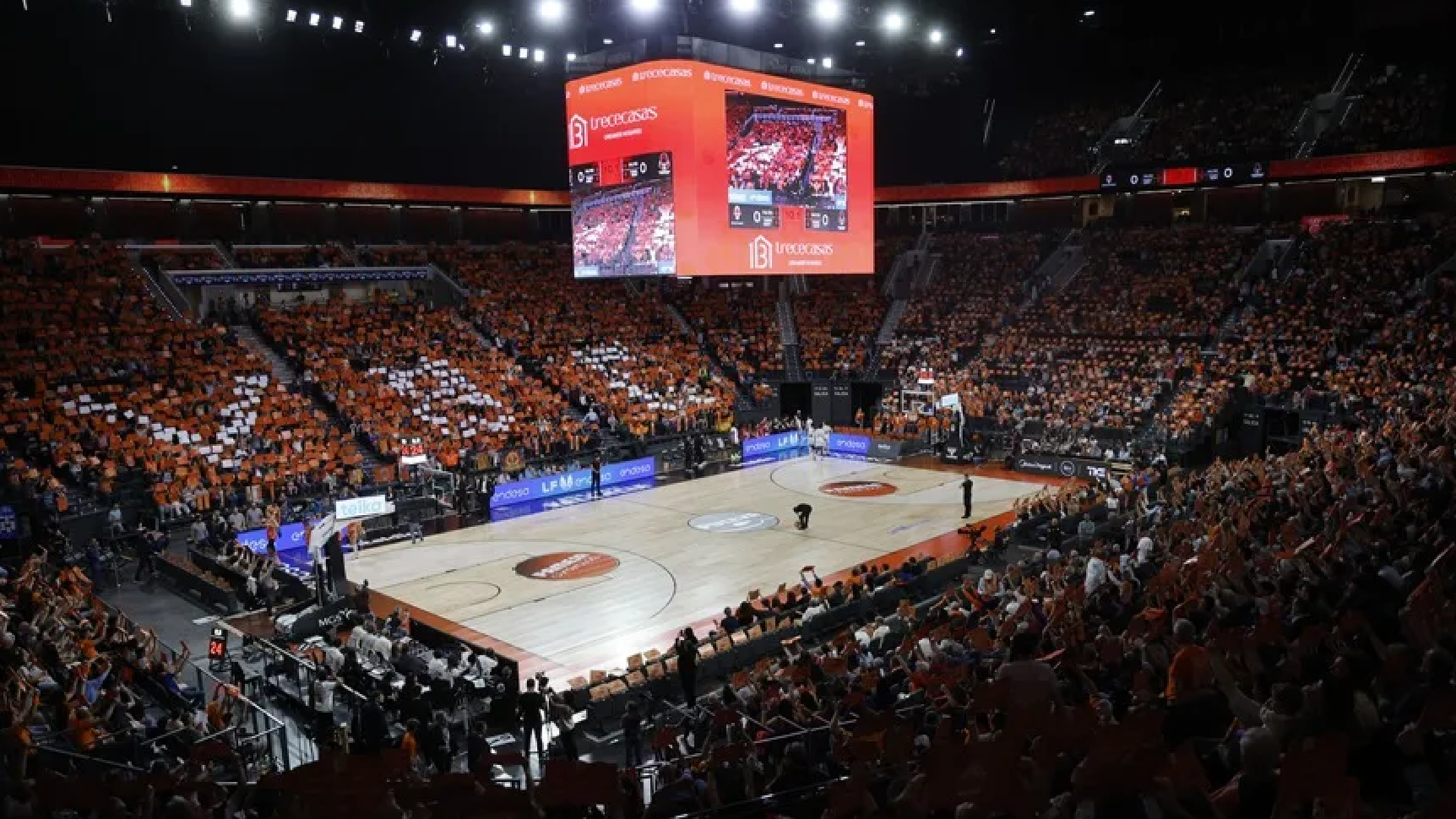 El insobornable Valencia Basket y el camaleónico Barça abren la final en el Roig Arena