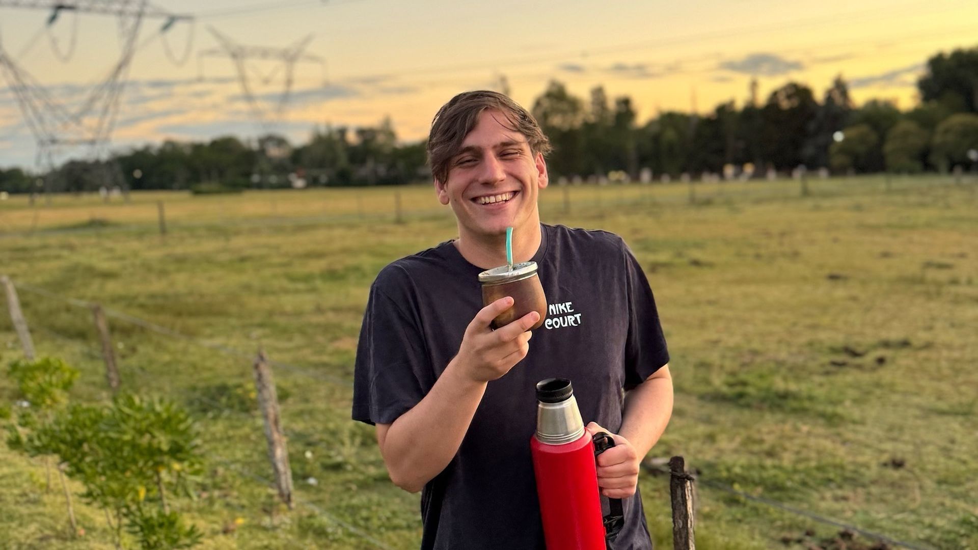 El padre de Gaspi, el youtuber que murió al estrellarse el helicóptero en el que iba: "No fue un accidente, para mí fue un atentado" El padre de Gaspi, el youtuber que murió al estrellarse el helicóptero en el que iba: "No fue un accidente, para mí fue un atentado"