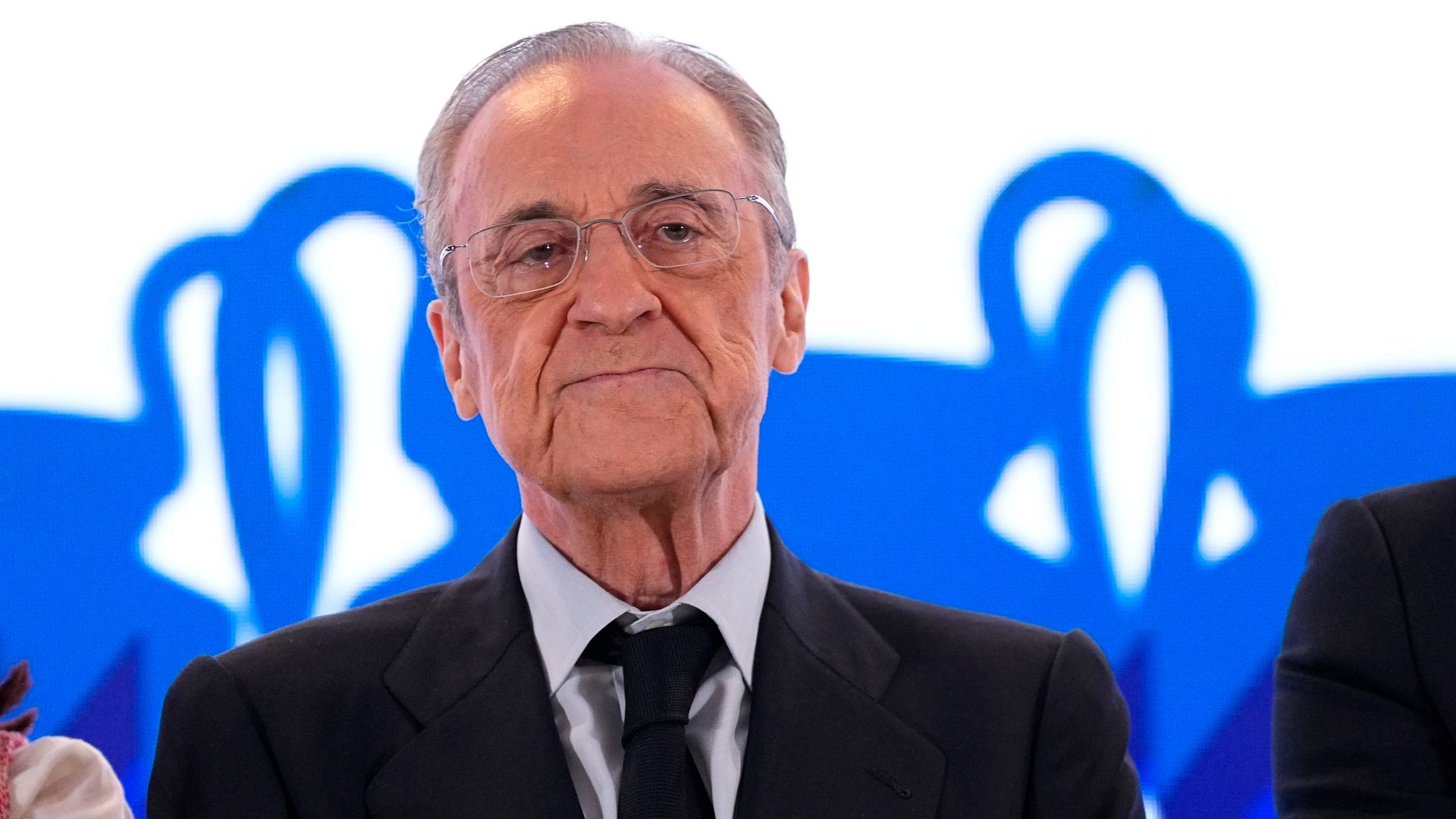EuropaPress_7579572_florentino_perez_attends_the_media_after_winning_the_real_madrids EuropaPress_7579572_florentino_perez_attends_the_media_after_winning_the_real_madrids